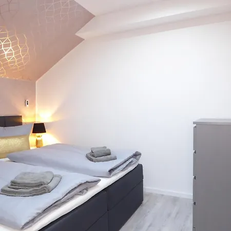 Glamory Pool Sauna Wifi 6 Personen Near Bikepark Balkon Ps4 *