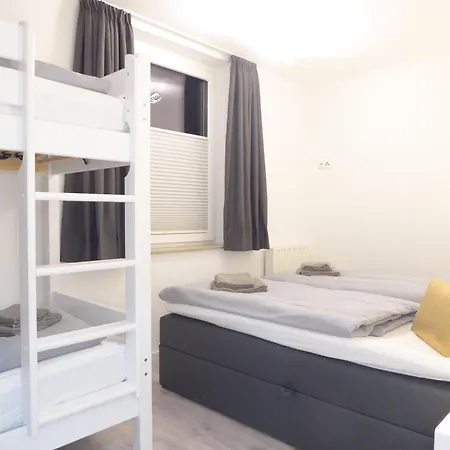 Glamory Pool Sauna Wifi 6 Personen Near Bikepark Balkon Ps4