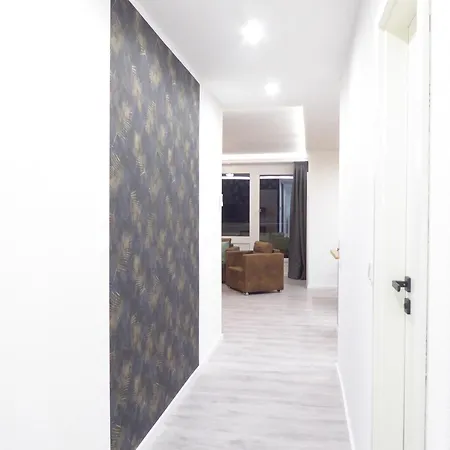 Διαμέρισμα Glamory Pool Sauna Wifi 6 Personen Near Bikepark Balkon Ps4 *