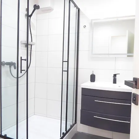 Glamory Pool Sauna Wifi 6 Personen Near Lift Balkon Ps4 * Winterberg