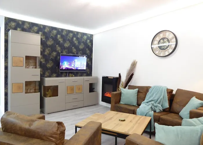 Daire Glamory Pool Sauna Wifi 6 Personen Near Lift Balkon Ps4